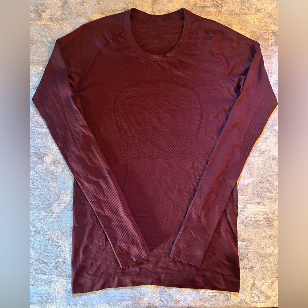 Lululemon Marvel Swiftly Tech Long Sleeve Crew Size 8